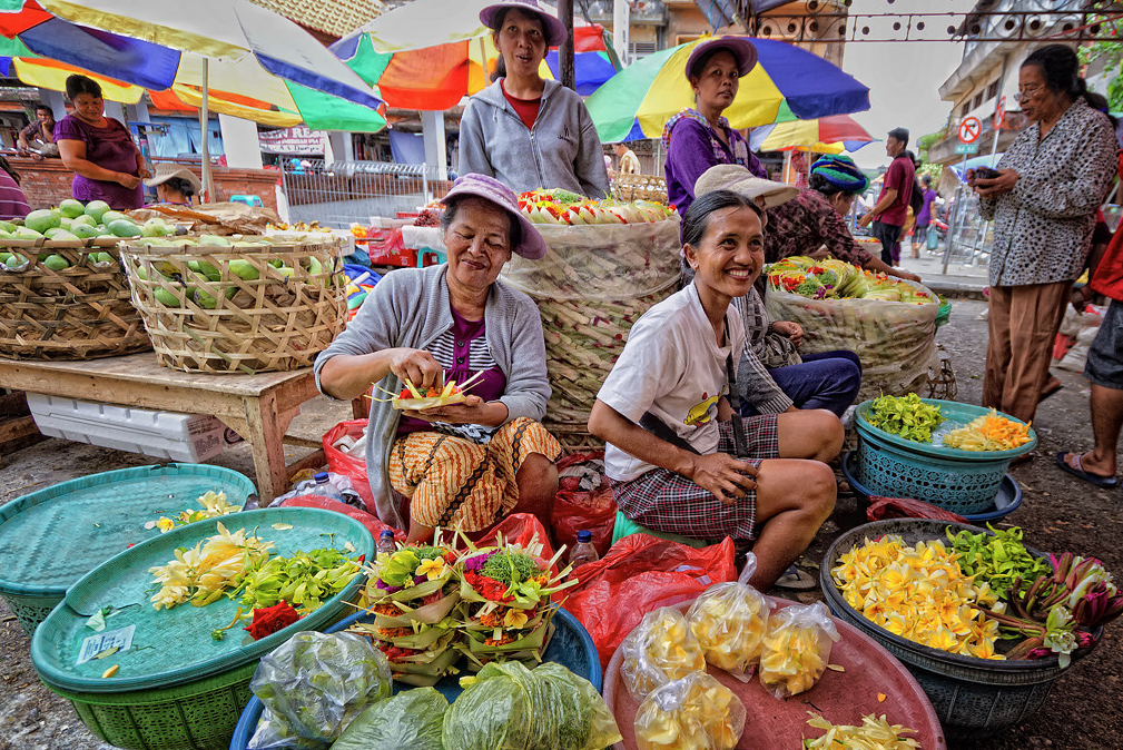 Visiting Ubud Art Market: Activities, Entrance Fees, and Opening Hours